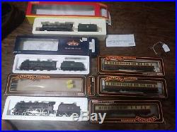 3 Model trains oo scale lot set and coaches All in their original boxes all run