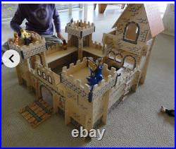 EDUCO My Royal Castle, All Wood, Doll House, Disc. About 2009, 76 Pieces Open Box