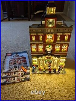 Lego Creator Town Hall (10224) Used, all original parts with lighting kit