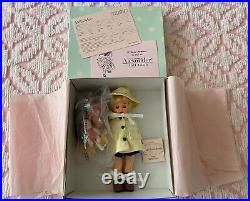 Madame Alexander 8 Winnie The Pooh And The Blustery Day Doll Set #38365