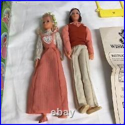 Mattel 1975 Young Sweethearts Michael & Melinda Doll Set New Box Wear