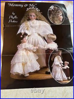 Mommy & Me Doll Set Collector Club The Collectables Phyllis Parkins With Stand COA