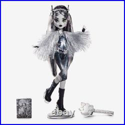 Monster High SDCC Exclusive Voltageous Frankie Stein 2022 Black White Free Ship